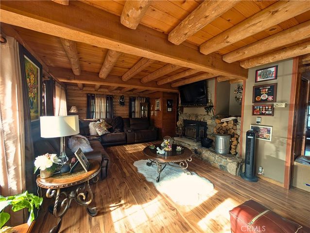 1901 Bernina Dr, Pine Mountain Club, CA 93222