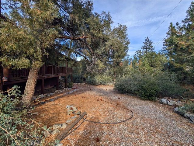 1901 Bernina Dr, Pine Mountain Club, CA 93222