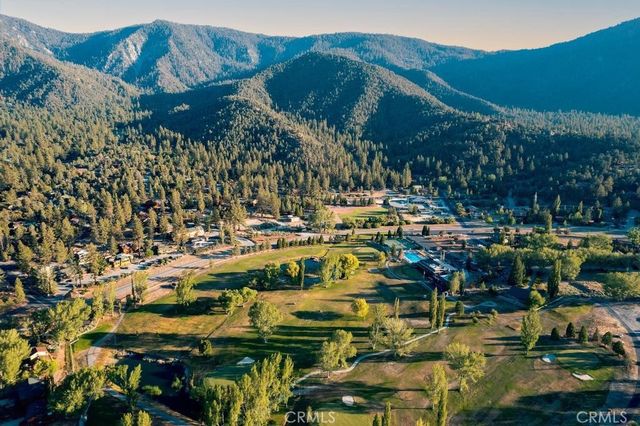 1901 Bernina Dr, Pine Mountain Club, CA 93222