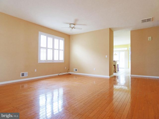 10 LILLY DRIVE, Tuckerton, NJ 08087