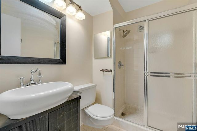 7002 Boulevard East 19A, Guttenberg, NJ 07093