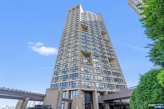 7002 Boulevard East 19A, Guttenberg, NJ 07093