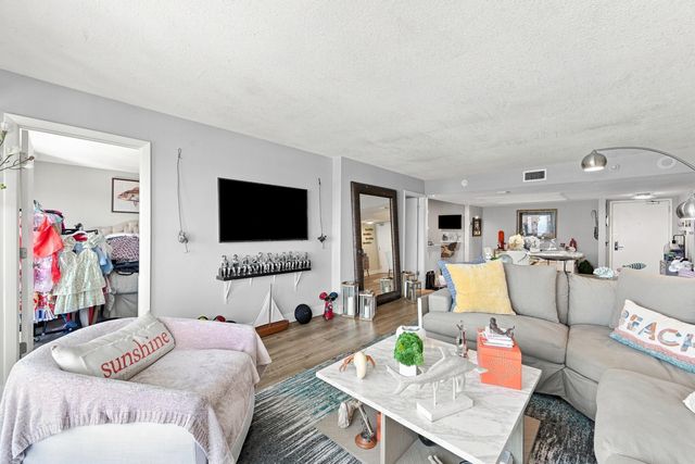 3900 Galt Ocean Drive 2415, Fort Lauderdale, FL 33308