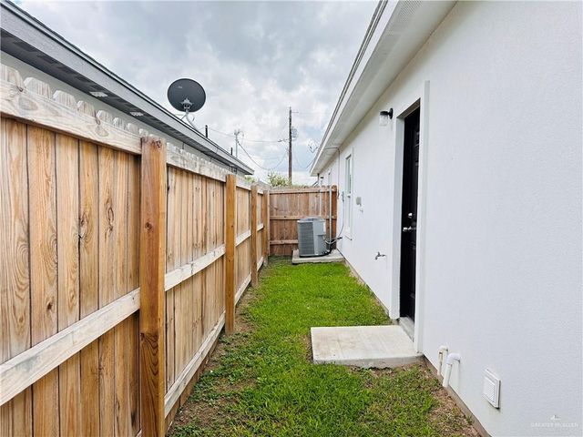 1804 W Ramirez Street W, Mission, TX 78572