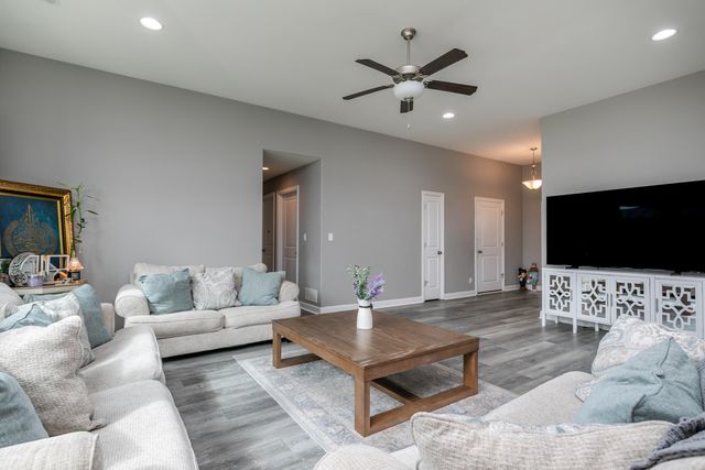 626 ARMITAGE DR, Columbia, MO 65202