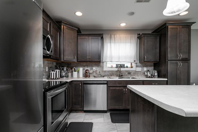 626 ARMITAGE DR, Columbia, MO 65202