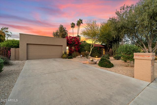 5334 E EVERETT Drive, Scottsdale, AZ 85254