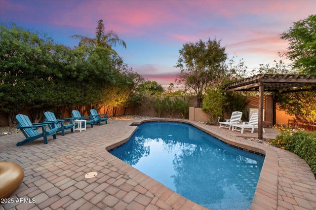 5334 E EVERETT Drive, Scottsdale, AZ 85254