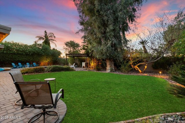 5334 E EVERETT Drive, Scottsdale, AZ 85254