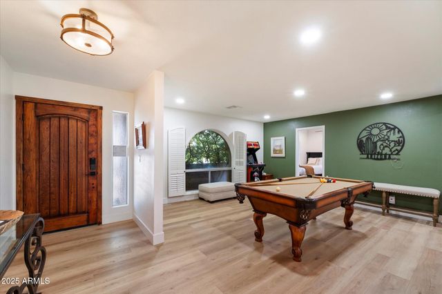 5334 E EVERETT Drive, Scottsdale, AZ 85254