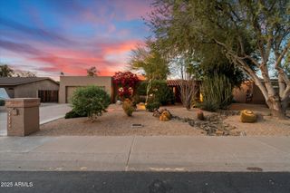 5334 E EVERETT Drive, Scottsdale, AZ 85254