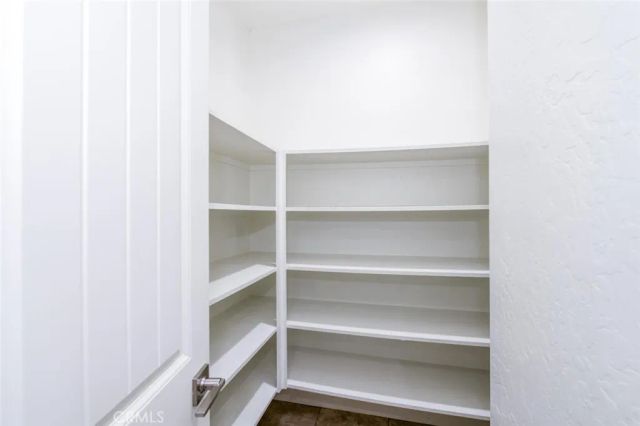 6808 W Lucas, Fresno, CA 93722