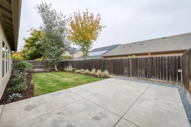 6808 W Lucas, Fresno, CA 93722