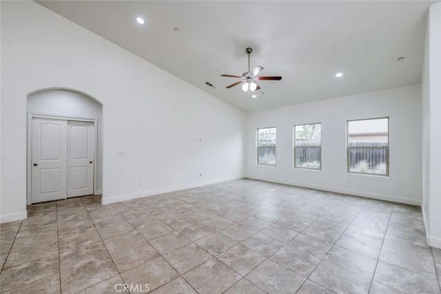 6808 W Lucas, Fresno, CA 93722