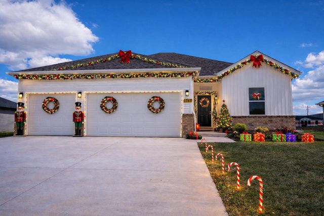1747 Cash Drive, Mt Vernon, MO 65712