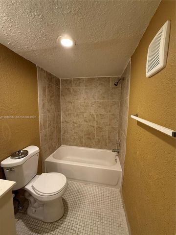 2017 NW 46th Ave A110, Lauderhill, FL 33313