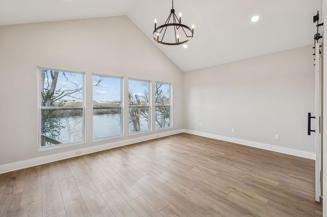 14 Dr James Fisher Cir, Lebanon, TN 37087