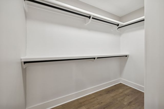 14 Dr James Fisher Cir, Lebanon, TN 37087