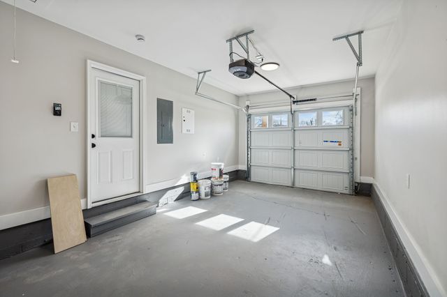 14 Dr James Fisher Cir, Lebanon, TN 37087