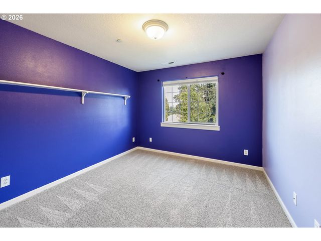 16288 BARLOW Dr, Oregon City, OR 97045