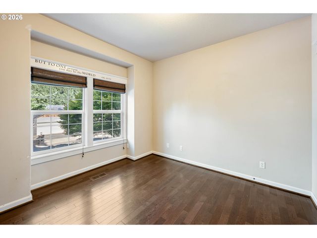 16288 BARLOW Dr, Oregon City, OR 97045