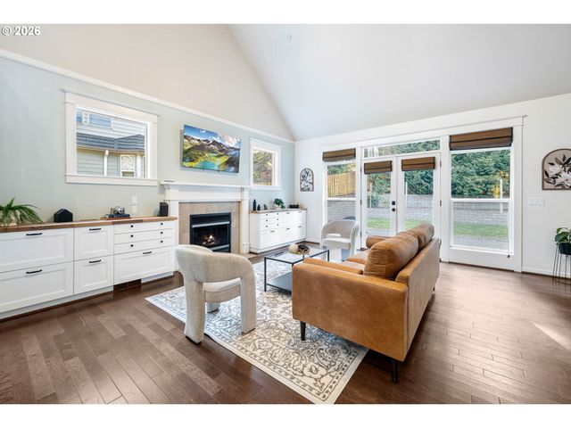 16288 BARLOW Dr, Oregon City, OR 97045
