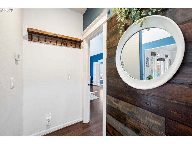 16288 BARLOW Dr, Oregon City, OR 97045