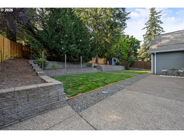 16288 BARLOW Dr, Oregon City, OR 97045