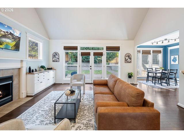 16288 BARLOW Dr, Oregon City, OR 97045