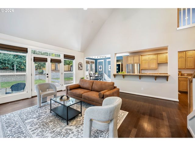 16288 BARLOW Dr, Oregon City, OR 97045