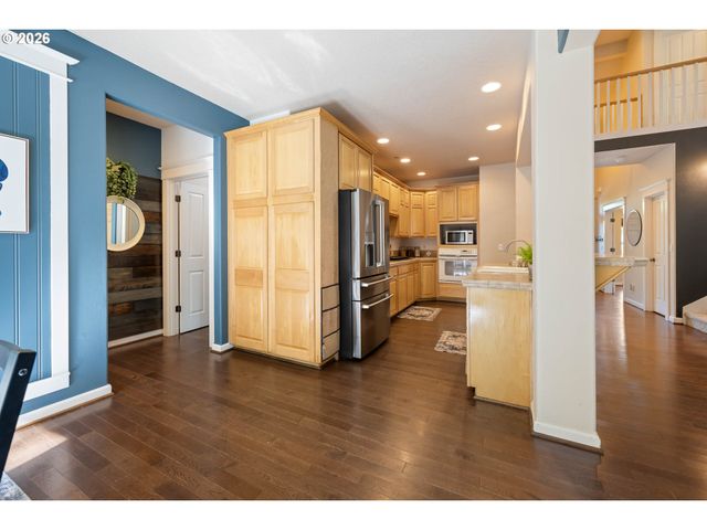 16288 BARLOW Dr, Oregon City, OR 97045
