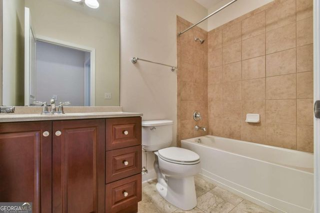 6306 Windrush Court, Hoschton, GA 30548