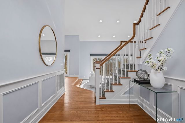 1 Old Church Road APT 1, Greenwich, CT 06830