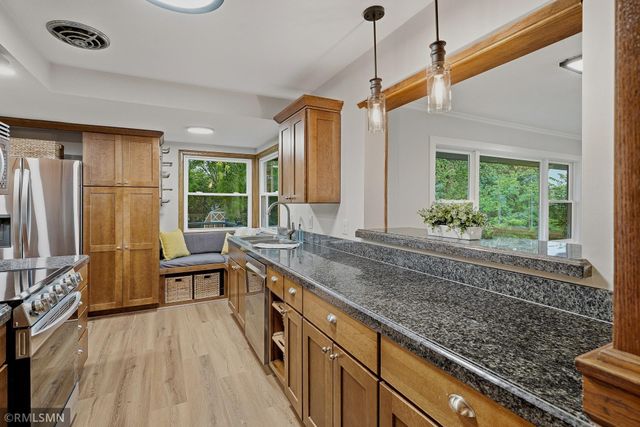 3101 W Armour Terrace, Saint Anthony, MN 55418