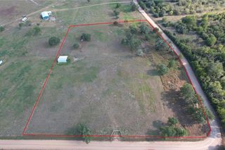 1007 County Road 380, Hallettsville, TX 77964