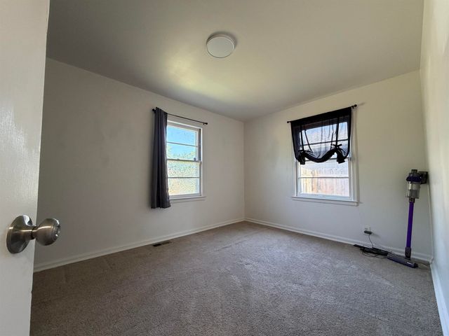 801 S Lightner, Wichita, KS 67218