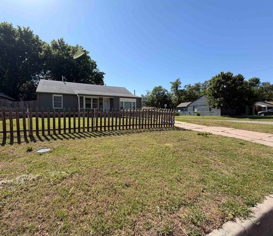 801 S Lightner, Wichita, KS 67218