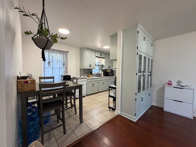 801 S Lightner, Wichita, KS 67218