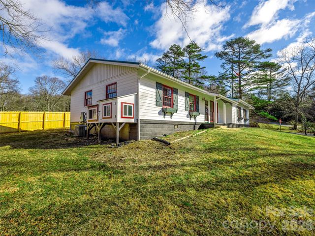 34 Southwicke Drive, Arden, NC 28704