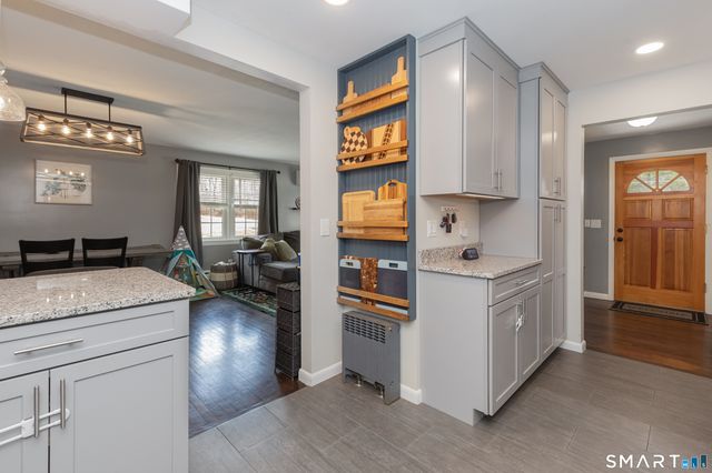 6 West Highland Road, Mansfield, CT 06250