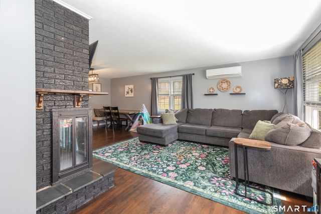 6 West Highland Road, Mansfield, CT 06250