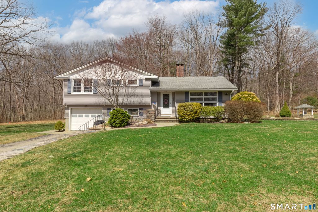 6 West Highland Road, Mansfield, CT 06250