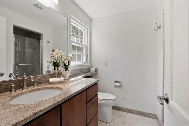 1 Bryant Avenue, Shrewsbury, MA 01545