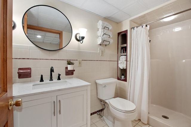 1 Bryant Avenue, Shrewsbury, MA 01545