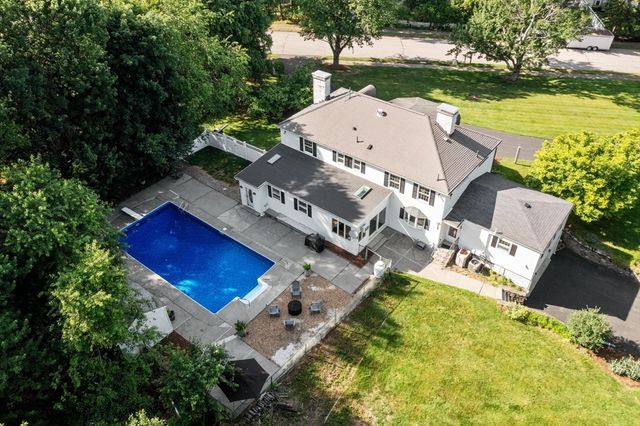 1 Bryant Avenue, Shrewsbury, MA 01545