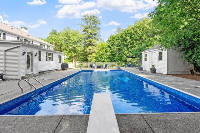1 Bryant Avenue, Shrewsbury, MA 01545