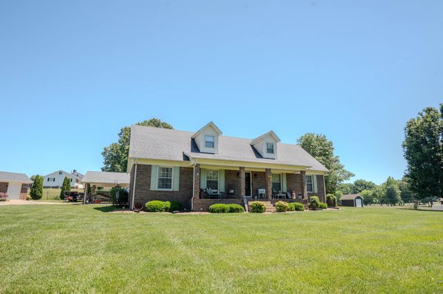 6 Hawthorne Dr, Lawrenceburg, TN 38464