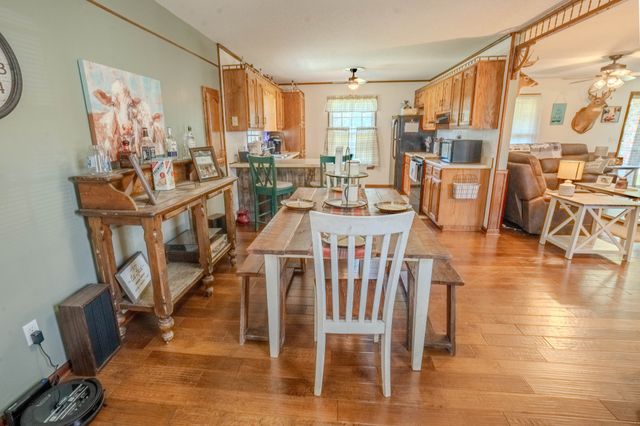 6 Hawthorne Dr, Lawrenceburg, TN 38464