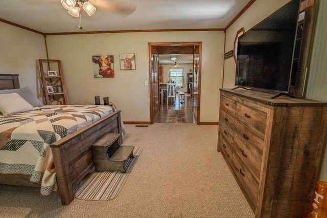 6 Hawthorne Dr, Lawrenceburg, TN 38464