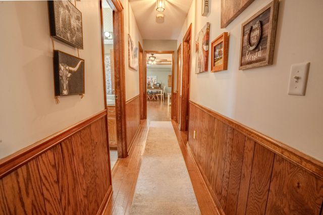 6 Hawthorne Dr, Lawrenceburg, TN 38464